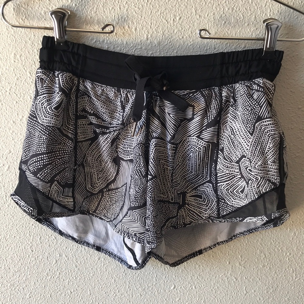 lululemon athletica Black and White Athletic Shorts size 2